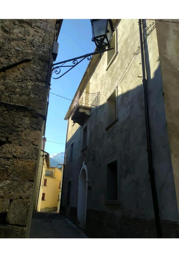 Casa Vacanze Al Colletto - Con Terrazza Panoramica In Centro Storico Vagli di Sotto Exterior foto